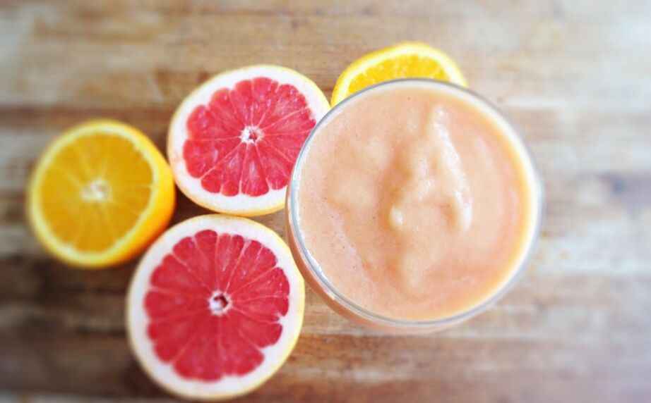 葡萄柚和橙子冰沙减肥