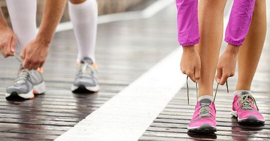 慢跑前系鞋带减肥